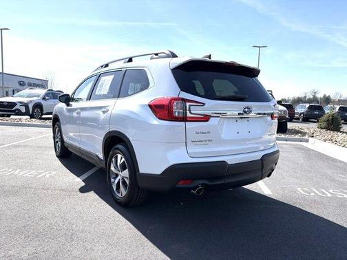 Crystal White Pearl 2025 Subaru Ascent Premium
