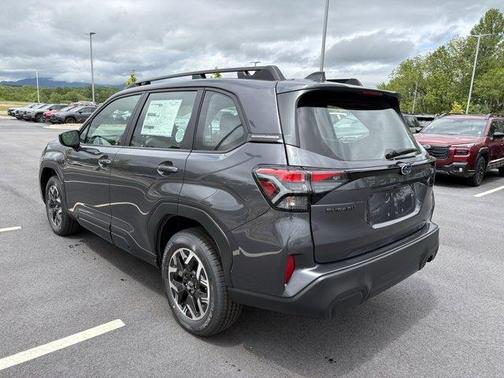 Magnetite Gray Metallic 2026 Subaru Forester