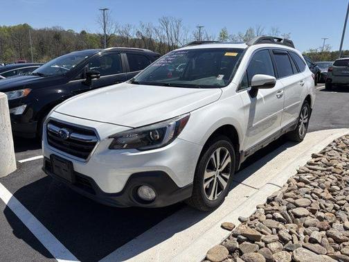 White 2019 Subaru Outback 3.6R Limited