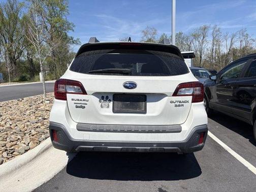 White 2019 Subaru Outback 3.6R Limited