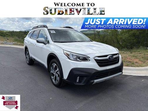 Crystal White Pearl 2022 Subaru Outback Limited