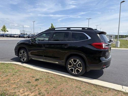 Crystal Black Silica 2026 Subaru Ascent Limited