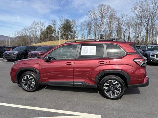 2025 Subaru Forester Premium