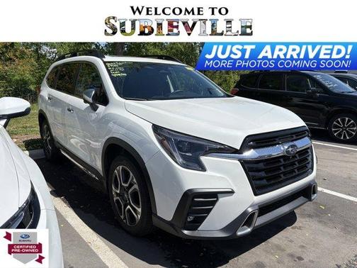 Crystal White Pearl 2023 Subaru Ascent Touring 7-Passenger