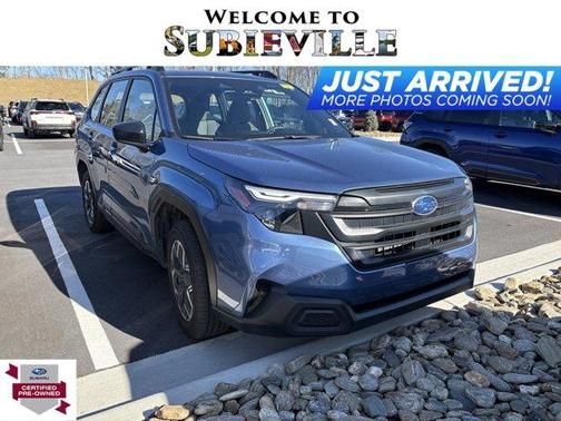 2025 Subaru Forester Base