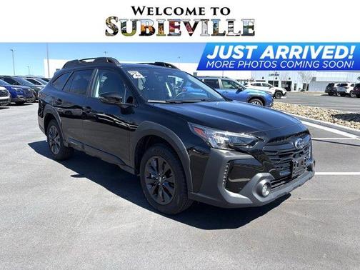 Crystal Black Silica 2025 Subaru Outback Onyx Edition