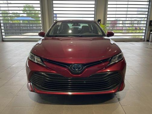 Ruby Flare Pearl 2019 Toyota Camry Hybrid LE