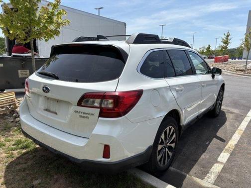 White 2017 Subaru Outback 3.6R Limited
