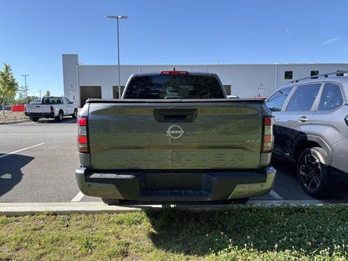 Gun Metallic 2025 Nissan Frontier SV