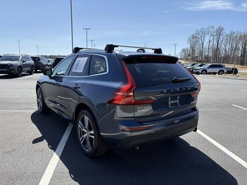 2021 Volvo XC60 T5 Momentum
