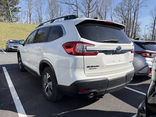 Crystal White Pearl 2025 Subaru Ascent Premium