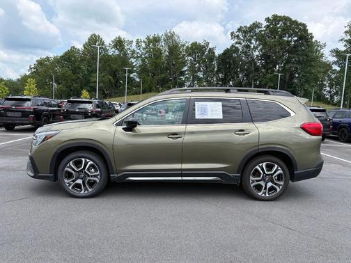 Green Metallic 2025 Subaru Ascent Limited