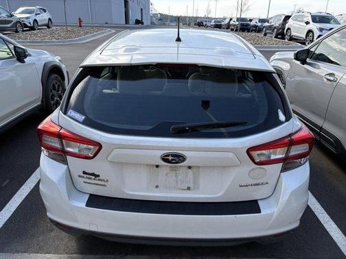 2019 Subaru Impreza 2.0i