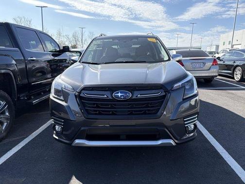 Magnetite Gray Metallic 2024 Subaru Forester Touring