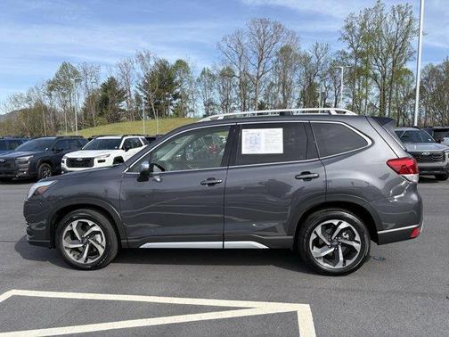 Magnetite Gray Metallic 2024 Subaru Forester Touring