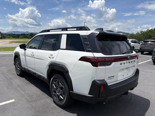 Crystal White Pearl 2026 Subaru Outback Premium