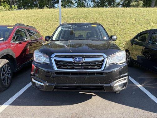 Crystal Black Silica 2017 Subaru Forester 2.5i Premium