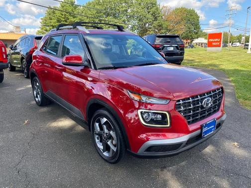 2022 Hyundai VENUE Limited