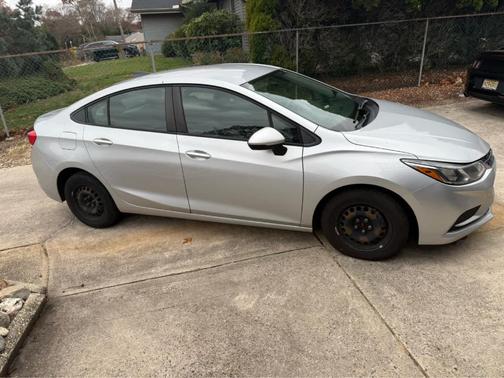 2018 Chevrolet Cruze LS