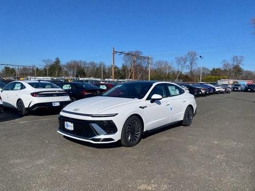 2025 Hyundai SONATA Hybrid Limited