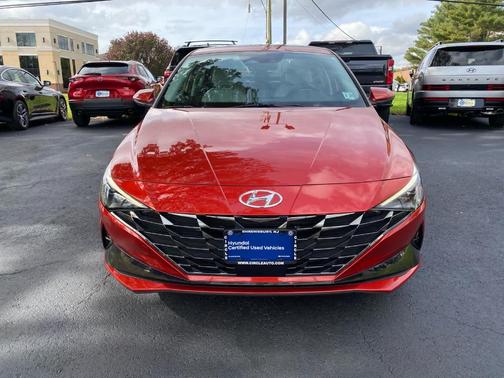 2022 Hyundai ELANTRA Limited