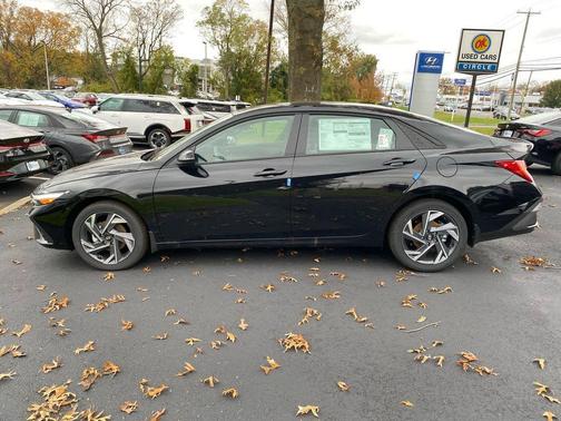 2025 Hyundai ELANTRA HEV SEL Sport