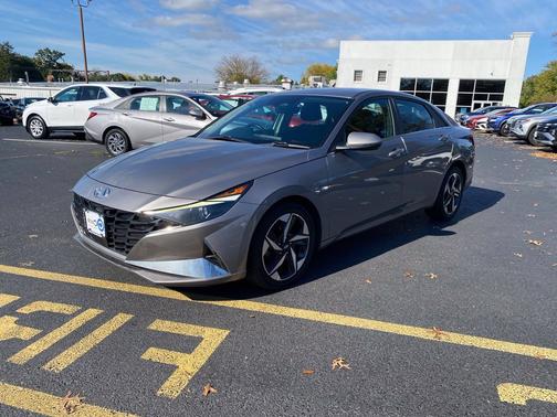 Fluid Metal 2021 Hyundai ELANTRA SEL