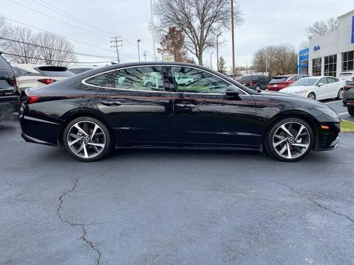 2023 Hyundai SONATA SEL Plus