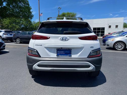 Lunar White 2023 Hyundai KONA SEL