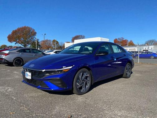 2025 Hyundai ELANTRA SEL Sport