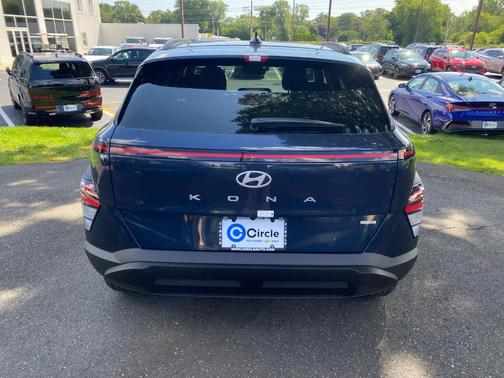 2026 Hyundai KONA SEL