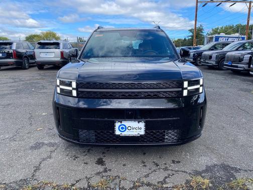 Phantom Black 2027 Hyundai SANTA FE HEV Calligraphy