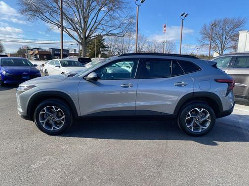 2024 Chevrolet Trax LT