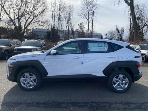 2025 Hyundai KONA SE