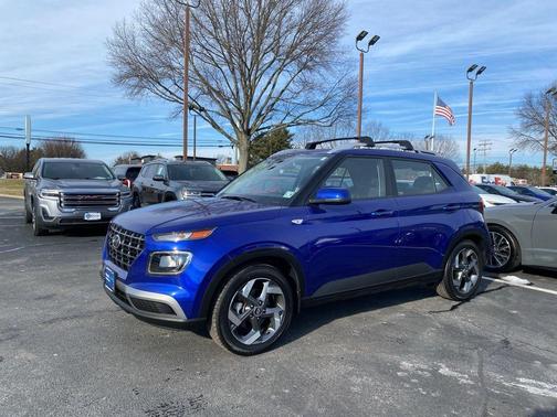 2023 Hyundai VENUE SEL