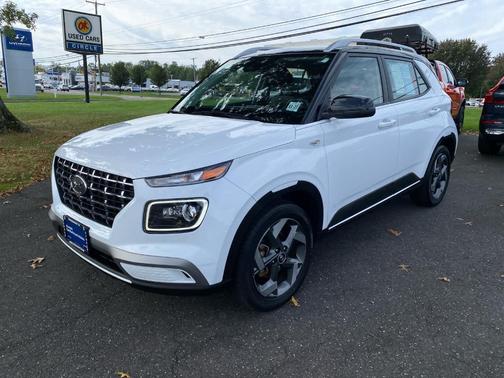 2023 Hyundai VENUE Limited