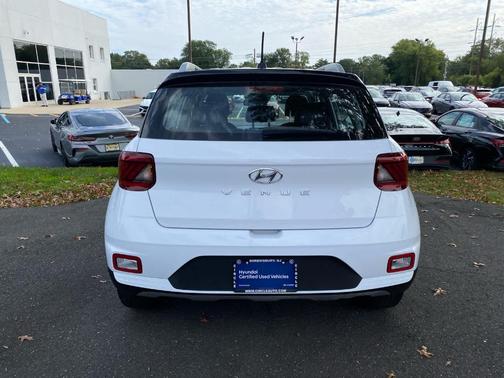 2023 Hyundai VENUE Limited