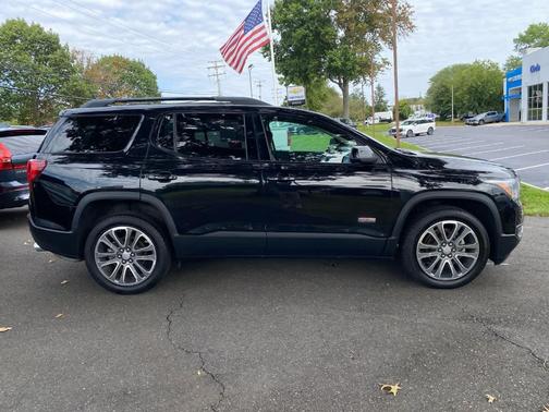 2017 GMC Acadia SLT