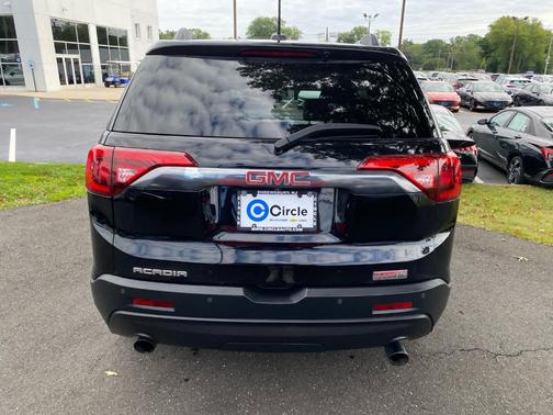 2017 GMC Acadia SLT