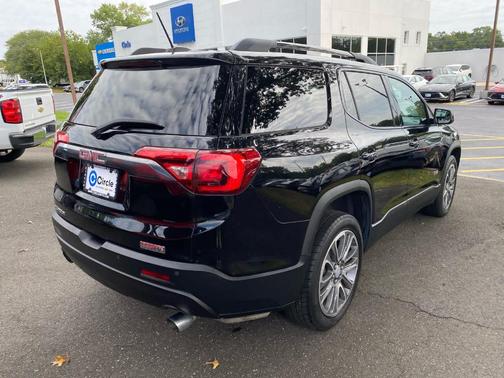 2017 GMC Acadia SLT