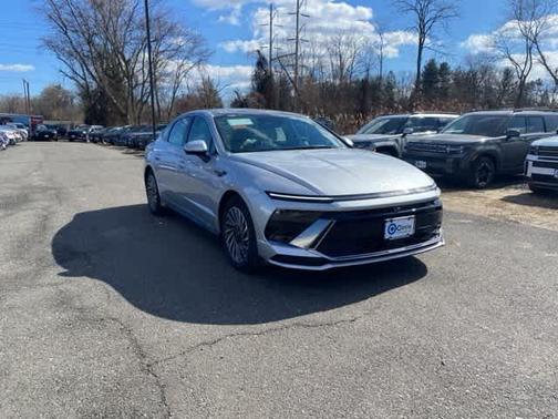 2025 Hyundai SONATA Hybrid Limited