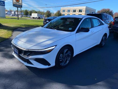 2025 Hyundai ELANTRA SEL Sport