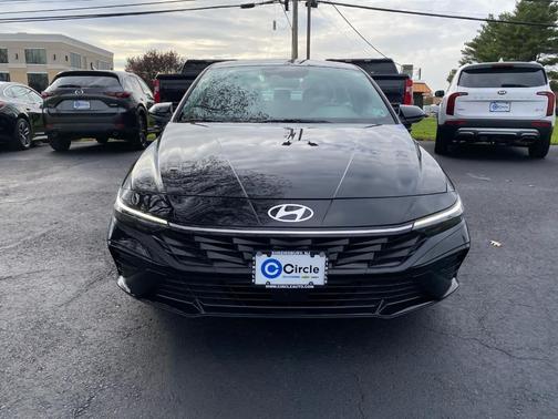 2025 Hyundai ELANTRA SEL Convenience