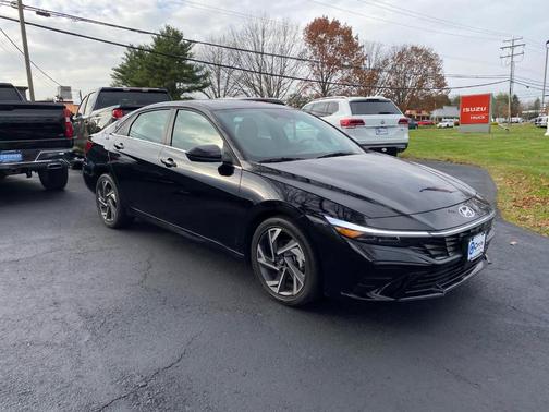 2025 Hyundai ELANTRA SEL Convenience