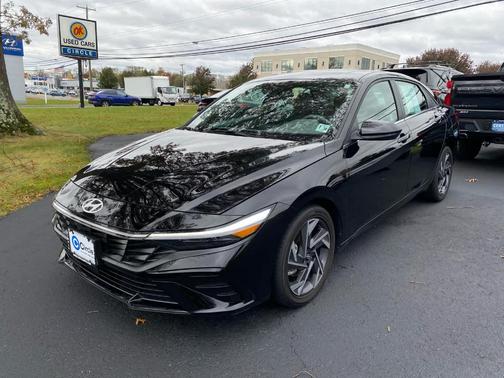 2025 Hyundai ELANTRA SEL Convenience