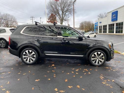 2022 Kia Telluride S