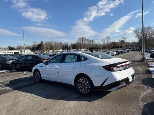 2025 Hyundai SONATA Hybrid Limited