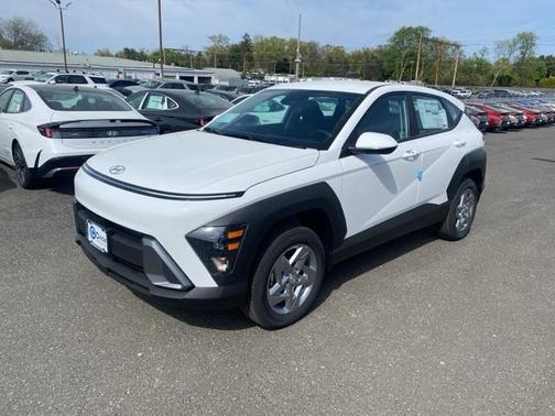 2025 Hyundai KONA SE