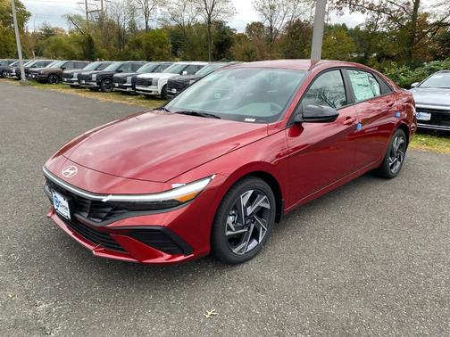 2025 Hyundai ELANTRA SEL Sport