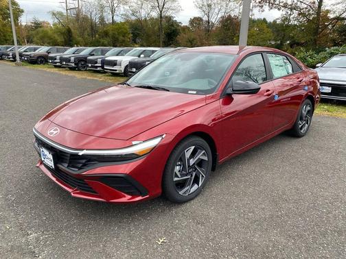 2025 Hyundai ELANTRA SEL Sport